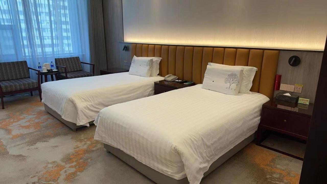 Beijing Jingyi Hotel Екстер'єр фото