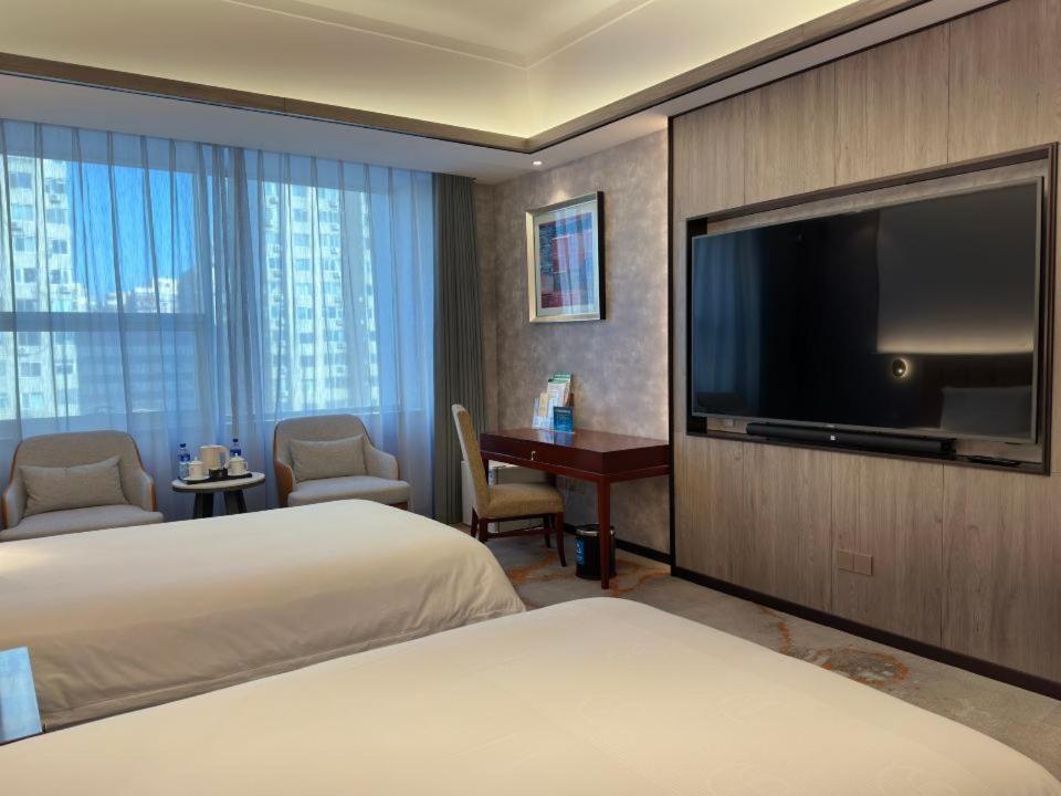 Beijing Jingyi Hotel Екстер'єр фото