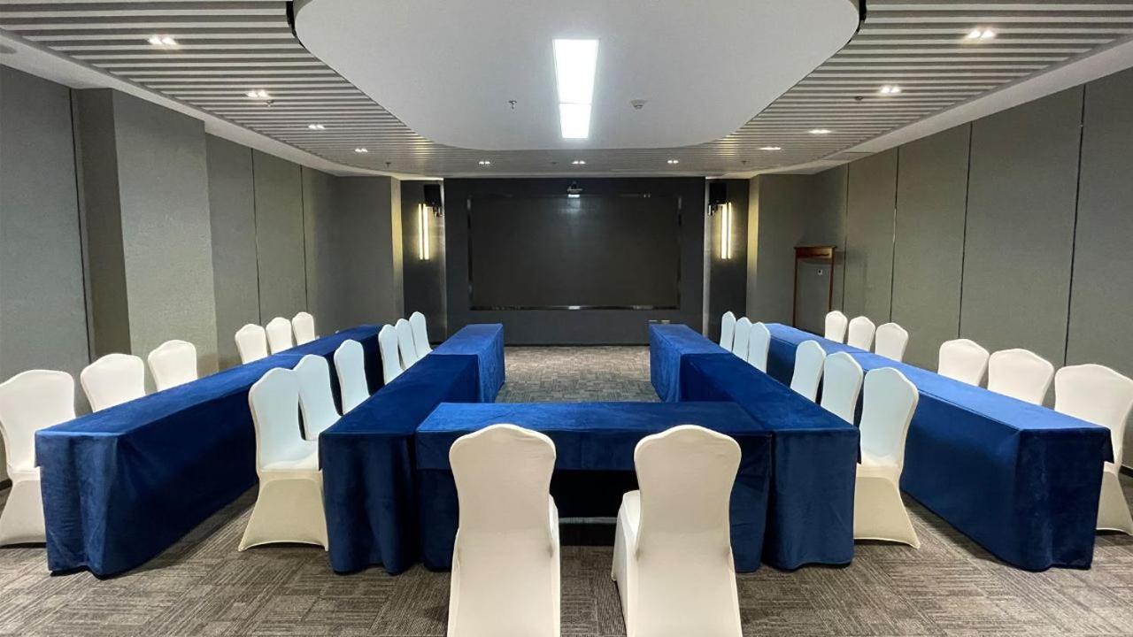 Beijing Jingyi Hotel Екстер'єр фото
