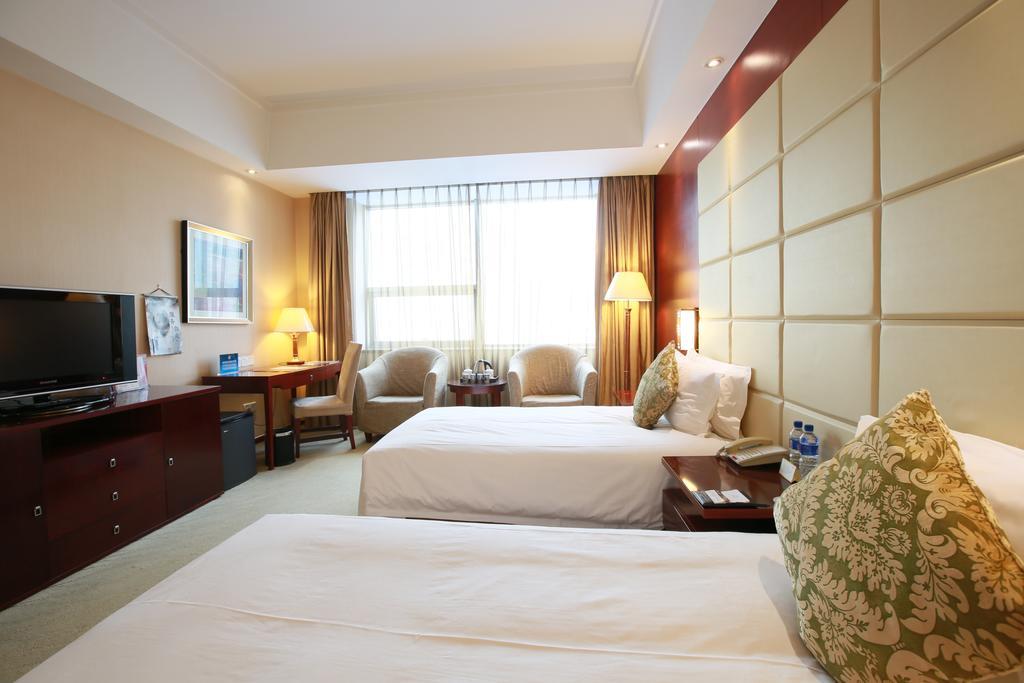 Beijing Jingyi Hotel Екстер'єр фото